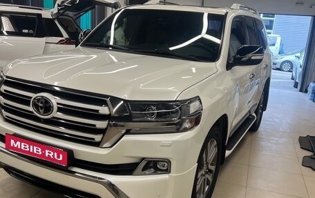 Toyota Land Cruiser 200, 2016 год, 5 000 000 рублей, 26 фотография