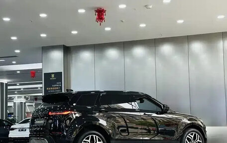 Land Rover Range Rover Evoque II, 2024 год, 4 800 000 рублей, 4 фотография