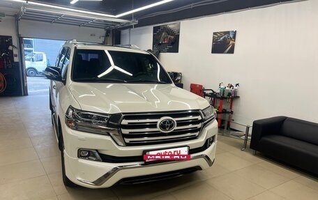 Toyota Land Cruiser 200, 2016 год, 5 000 000 рублей, 30 фотография