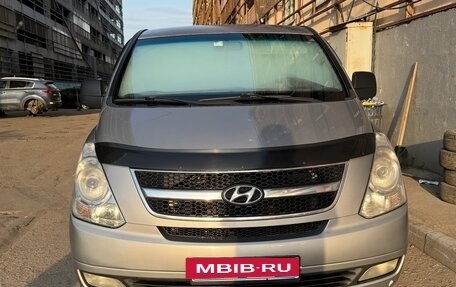 Hyundai Grand Starex Grand Starex I рестайлинг 2, 2012 год, 1 320 000 рублей, 2 фотография