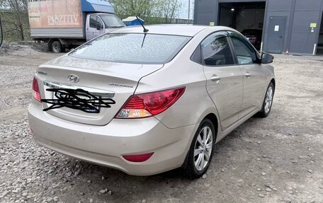 Hyundai Solaris II рестайлинг, 2013 год, 720 000 рублей, 4 фотография