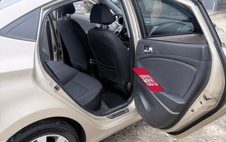 Hyundai Solaris II рестайлинг, 2013 год, 720 000 рублей, 10 фотография