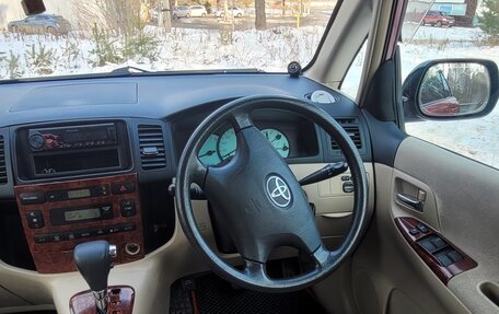 Toyota Corolla Spacio II, 2003 год, 600 000 рублей, 11 фотография