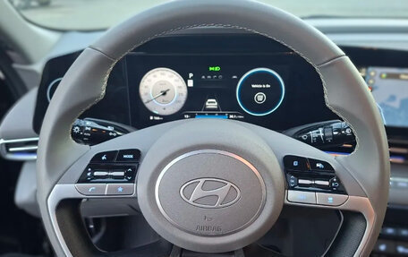 Hyundai Elantra, 2024 год, 2 020 000 рублей, 13 фотография