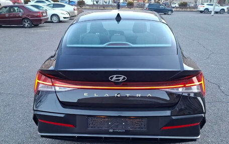 Hyundai Elantra, 2024 год, 2 020 000 рублей, 6 фотография