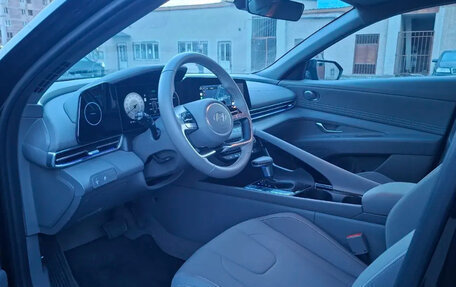 Hyundai Elantra, 2024 год, 2 020 000 рублей, 10 фотография