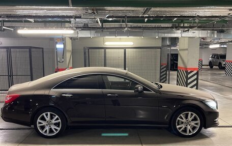 Mercedes-Benz CLS, 2012 год, 2 500 000 рублей, 11 фотография