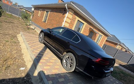 Volkswagen Passat B8 рестайлинг, 2017 год, 1 700 000 рублей, 19 фотография