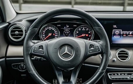 Mercedes-Benz E-Класс, 2016 год, 2 768 000 рублей, 17 фотография