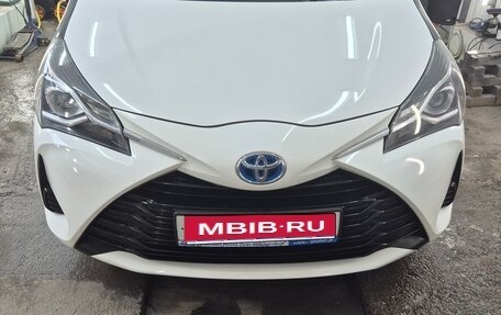 Toyota Yaris III рестайлинг, 2018 год, 1 540 000 рублей, 1 фотография