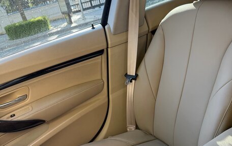 BMW 3 серия, 2013 год, 1 950 000 рублей, 18 фотография