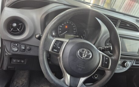 Toyota Yaris III рестайлинг, 2018 год, 1 540 000 рублей, 16 фотография