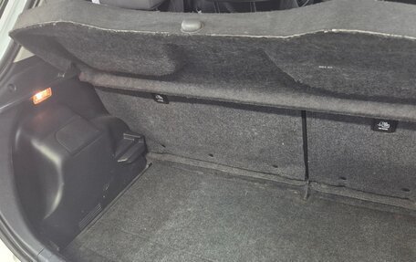 Toyota Yaris III рестайлинг, 2018 год, 1 540 000 рублей, 28 фотография