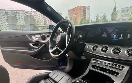 Mercedes-Benz E-Класс, 2020 год, 5 800 000 рублей, 19 фотография