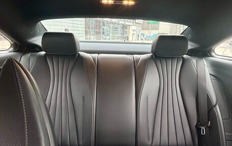Mercedes-Benz E-Класс, 2020 год, 5 800 000 рублей, 31 фотография