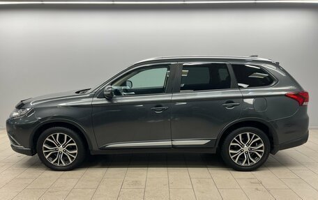 Mitsubishi Outlander III рестайлинг 3, 2017 год, 1 750 000 рублей, 6 фотография