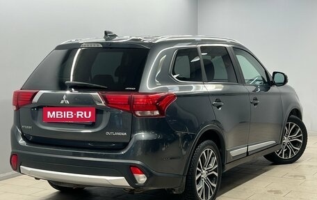 Mitsubishi Outlander III рестайлинг 3, 2017 год, 1 750 000 рублей, 2 фотография