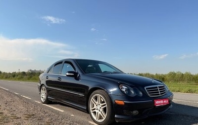 Mercedes-Benz C-Класс, 2004 год, 700 000 рублей, 1 фотография