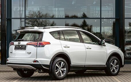 Toyota RAV4, 2019 год, 2 195 000 рублей, 6 фотография