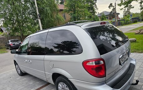 Chrysler Town & Country IV, 2006 год, 875 000 рублей, 7 фотография
