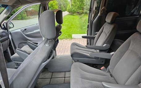 Chrysler Town & Country IV, 2006 год, 875 000 рублей, 16 фотография
