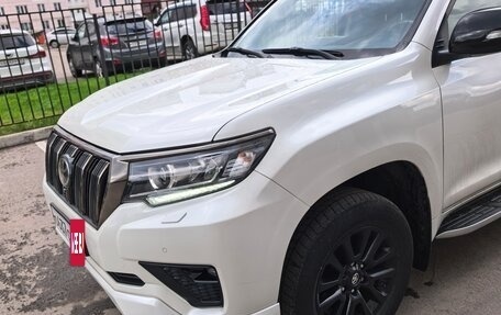 Toyota Land Cruiser Prado 150 рестайлинг 2, 2020 год, 5 700 000 рублей, 13 фотография