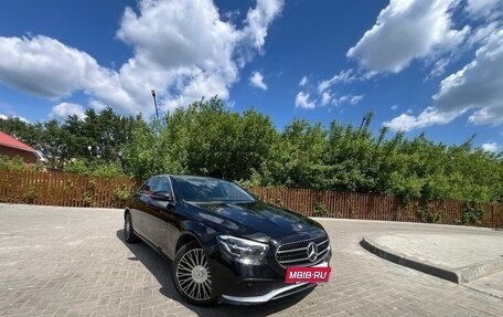 Mercedes-Benz E-Класс, 2021 год, 2 900 000 рублей, 6 фотография