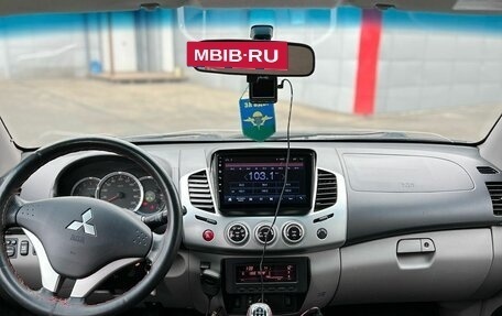 Mitsubishi L200 IV рестайлинг, 2011 год, 1 500 000 рублей, 4 фотография