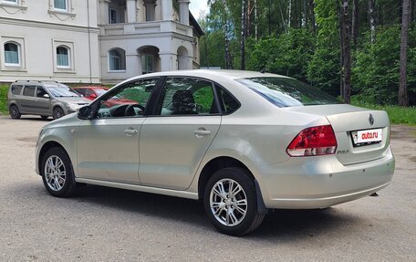 Volkswagen Polo VI (EU Market), 2012 год, 700 000 рублей, 3 фотография