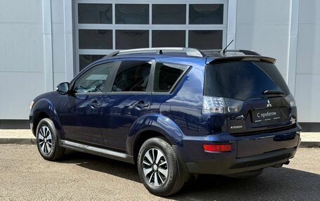 Mitsubishi Outlander III рестайлинг 3, 2012 год, 1 035 000 рублей, 3 фотография