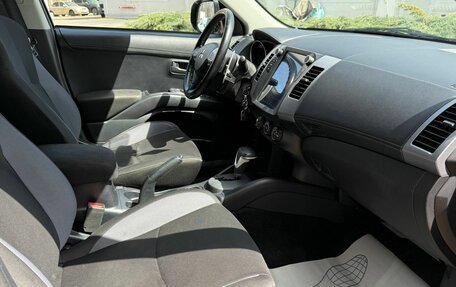 Mitsubishi Outlander III рестайлинг 3, 2012 год, 1 035 000 рублей, 11 фотография