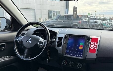 Mitsubishi Outlander III рестайлинг 3, 2012 год, 1 035 000 рублей, 13 фотография