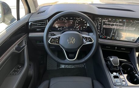 Volkswagen Touareg III, 2025 год, 9 290 000 рублей, 10 фотография