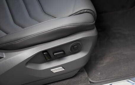 Volkswagen Touareg III, 2025 год, 9 290 000 рублей, 32 фотография