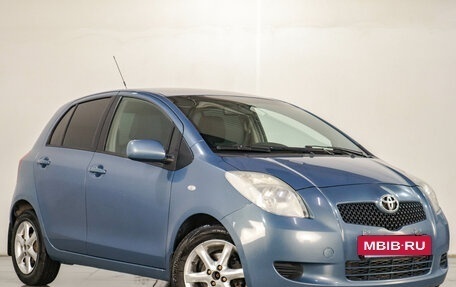 Toyota Yaris III рестайлинг, 2007 год, 639 000 рублей, 2 фотография