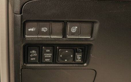 Nissan Patrol, 2012 год, 2 629 000 рублей, 11 фотография