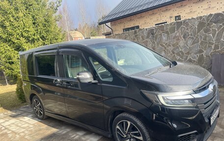 Honda Stepwgn IV, 2020 год, 2 400 000 рублей, 2 фотография