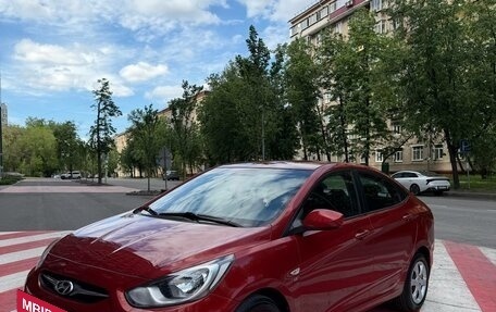 Hyundai Solaris II рестайлинг, 2012 год, 975 000 рублей, 3 фотография