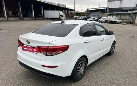 KIA Rio III рестайлинг, 2017 год, 899 000 рублей, 2 фотография