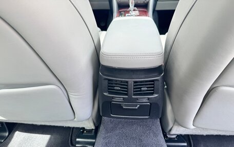 Lexus IS II рестайлинг 2, 2007 год, 1 800 000 рублей, 32 фотография