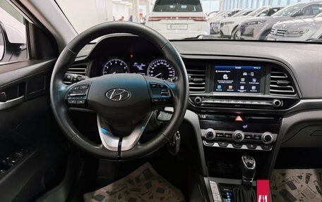 Hyundai Elantra VI рестайлинг, 2019 год, 1 800 000 рублей, 11 фотография