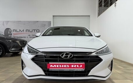 Hyundai Elantra VI рестайлинг, 2019 год, 1 800 000 рублей, 15 фотография