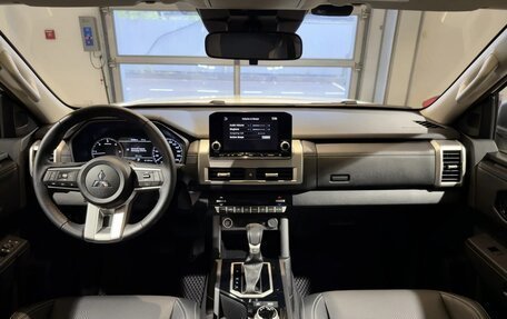 Mitsubishi L200, 2024 год, 5 299 000 рублей, 17 фотография