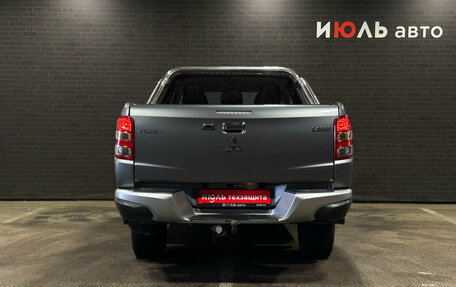 Mitsubishi L200 IV рестайлинг, 2017 год, 2 165 000 рублей, 6 фотография