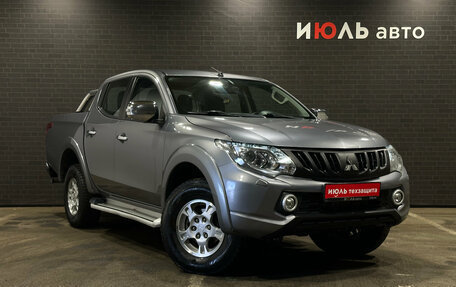 Mitsubishi L200 IV рестайлинг, 2017 год, 2 165 000 рублей, 3 фотография