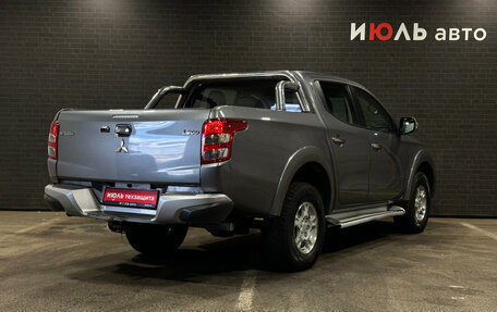 Mitsubishi L200 IV рестайлинг, 2017 год, 2 165 000 рублей, 5 фотография