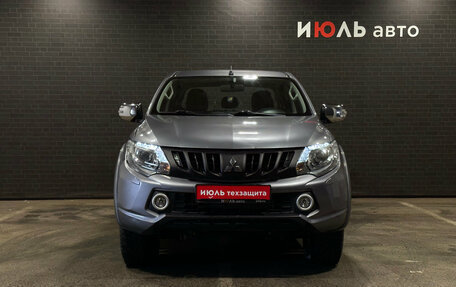Mitsubishi L200 IV рестайлинг, 2017 год, 2 165 000 рублей, 2 фотография
