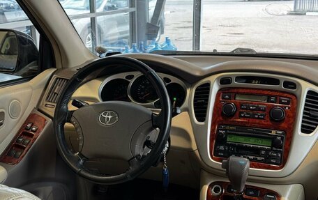 Toyota Highlander III, 2005 год, 1 099 000 рублей, 12 фотография
