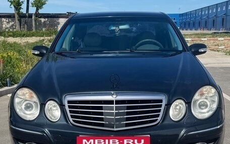 Mercedes-Benz E-Класс, 2002 год, 1 000 000 рублей, 2 фотография