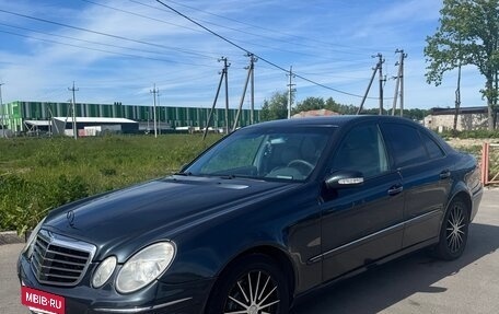 Mercedes-Benz E-Класс, 2002 год, 1 000 000 рублей, 4 фотография